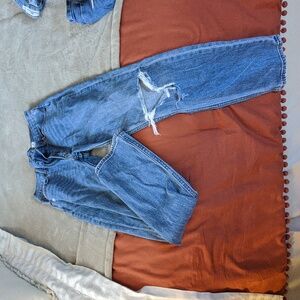 Abercrombie and Fitch '90s slim straight ultra high rise